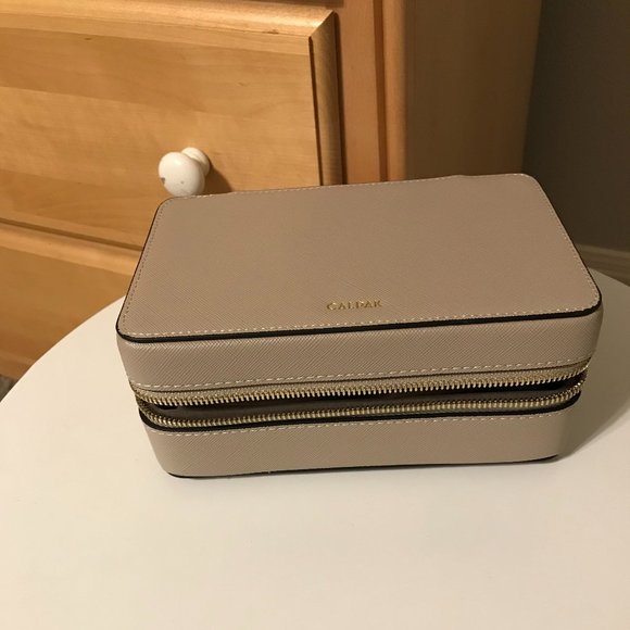 Luxury Jewelry Case - Picture 5 of 15